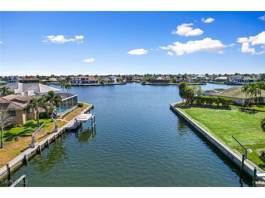 950 Plum Court Marco Island FL 34145 225084463 image5