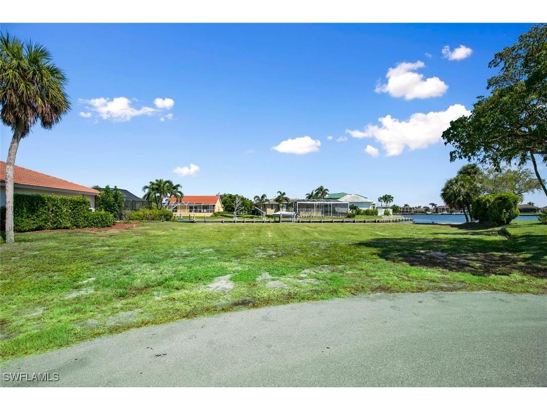 950 Plum Court Marco Island FL 34145 225084463 image8