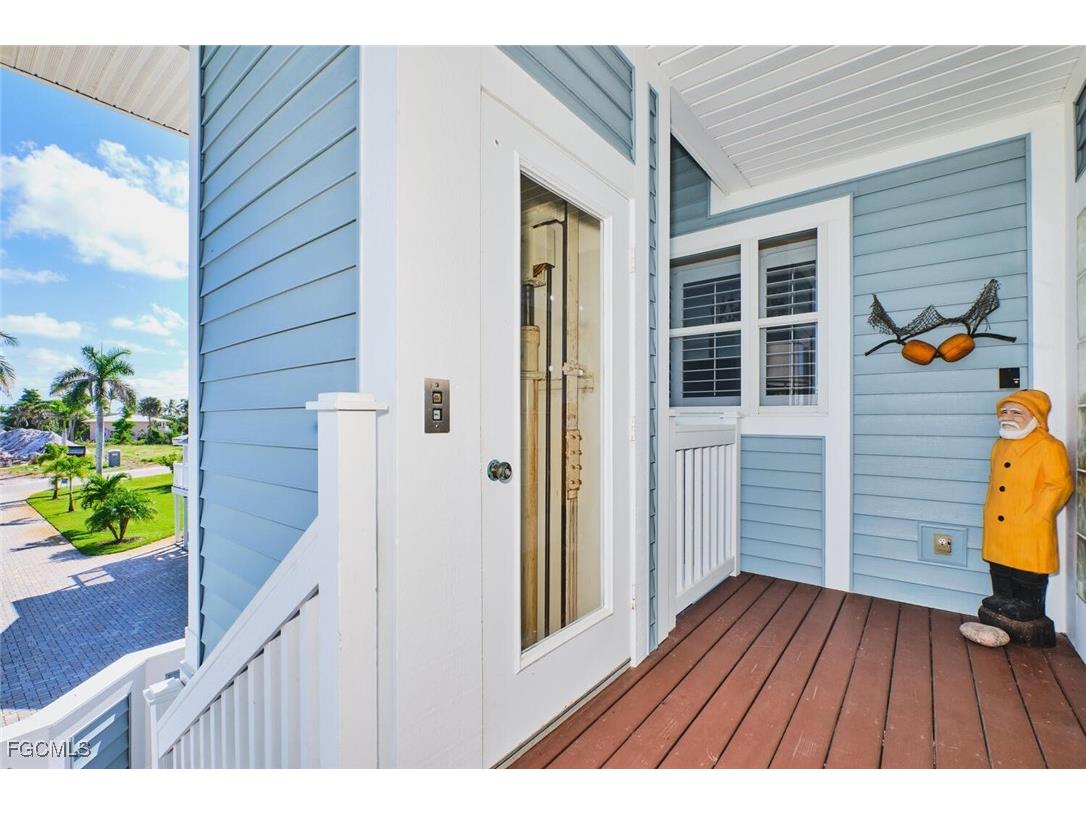 950 San Carlos Drive Fort Myers Beach FL 33931 2026002641 image11