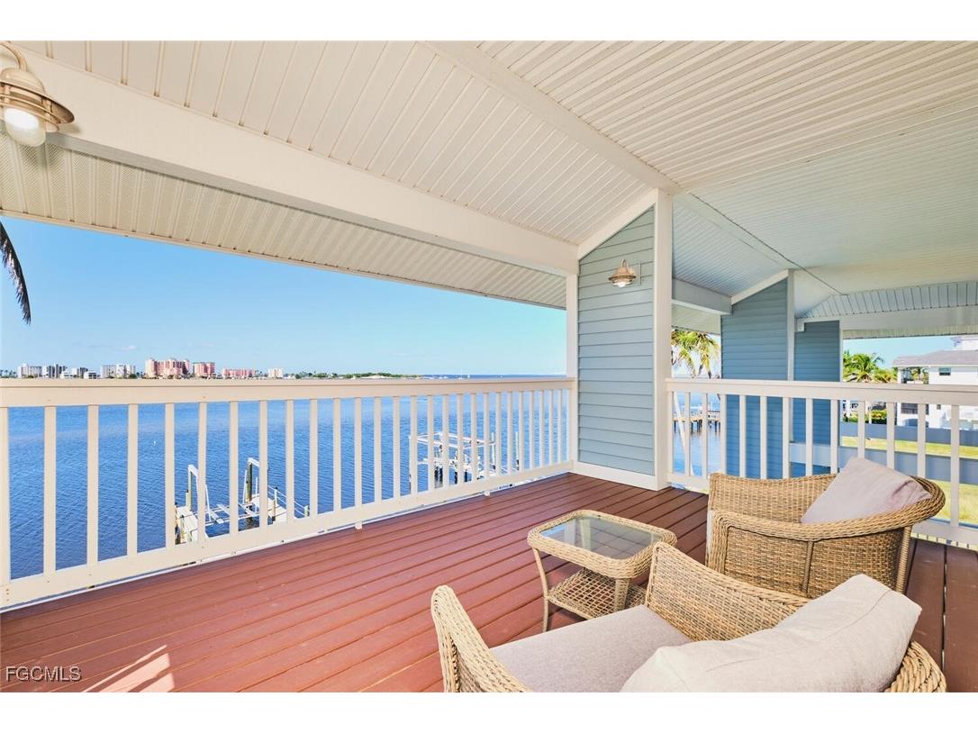 950 San Carlos Drive Fort Myers Beach FL 33931 2026002641 image38
