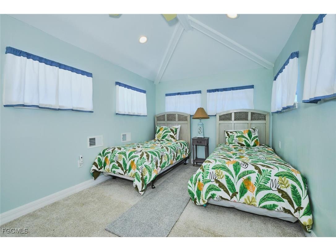 950 San Carlos Drive Fort Myers Beach FL 33931 2026002641 image39