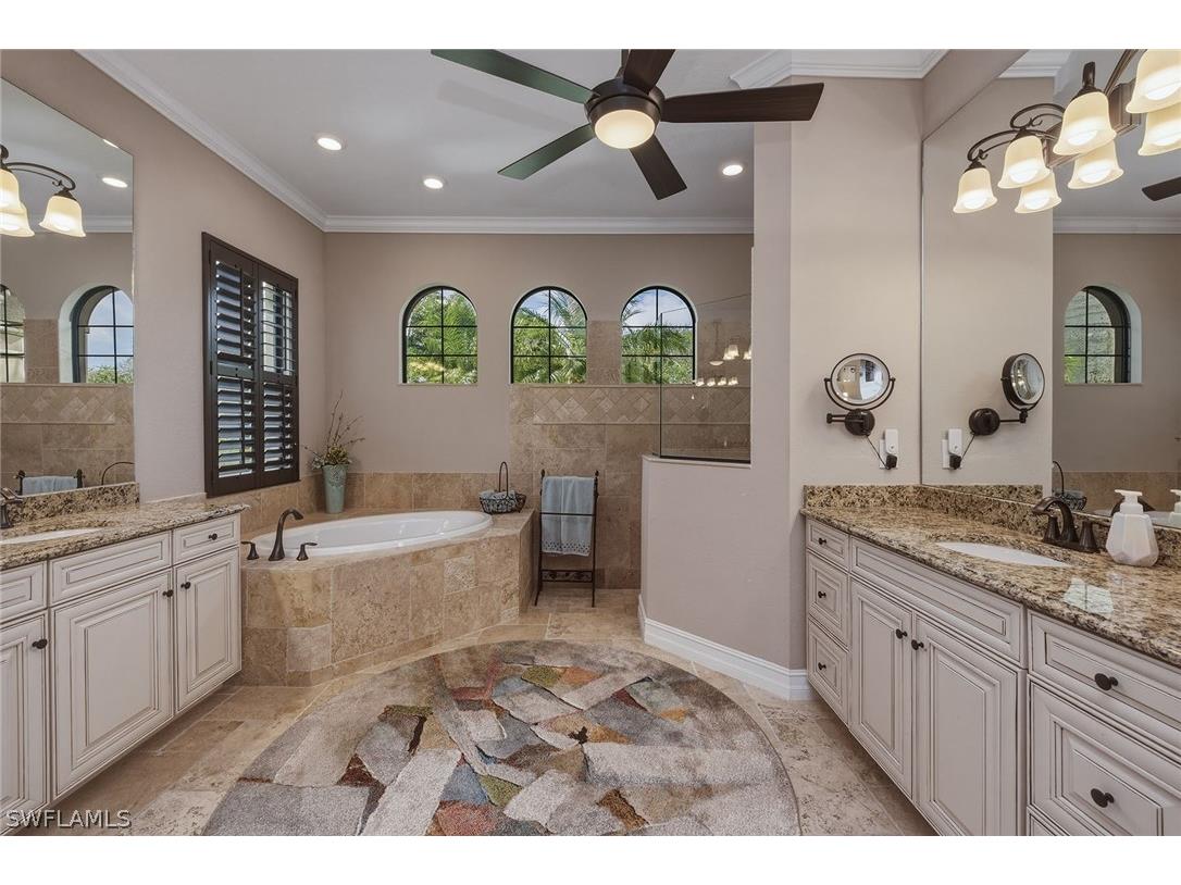 9505 Campanile Circle Naples FL 34114 226010963 image12