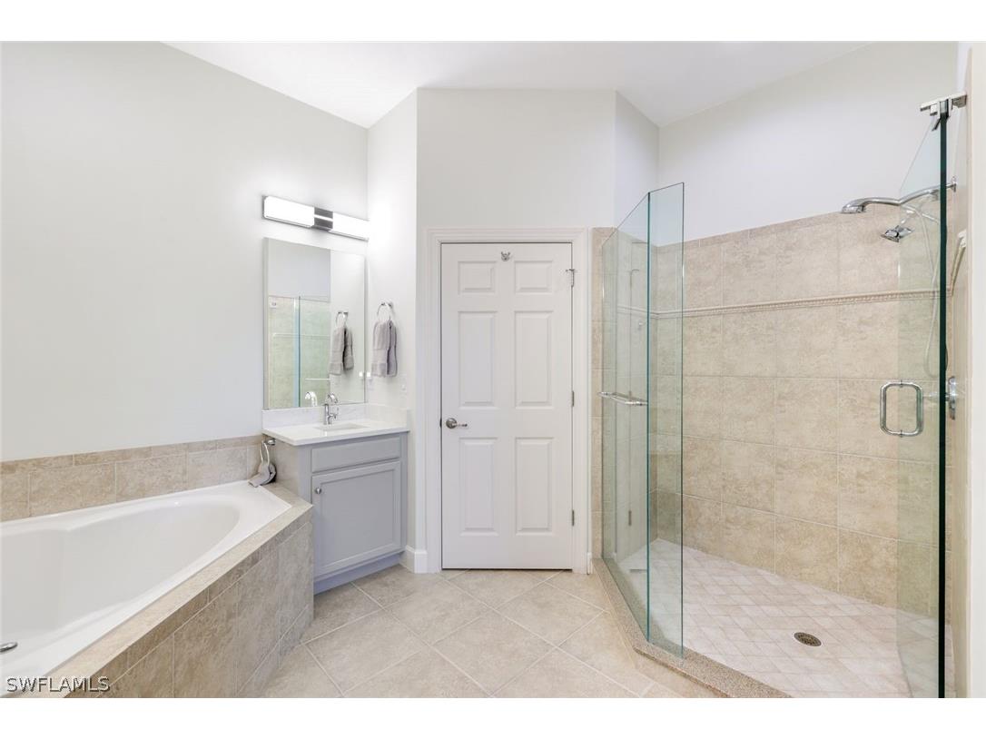 9509 Ironstone Terrace #201 Naples FL 34120 226006419 image23