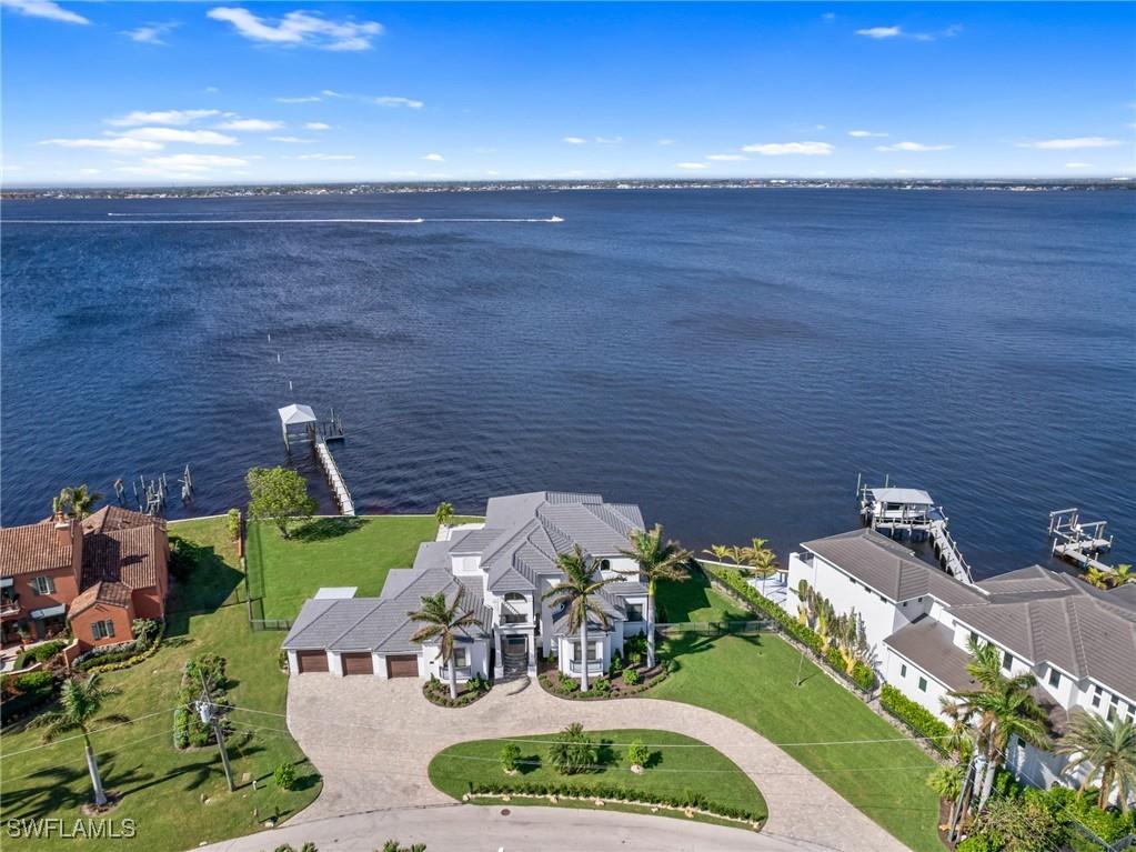 951 Aqua Lane Fort Myers FL 33919 224090003 image1