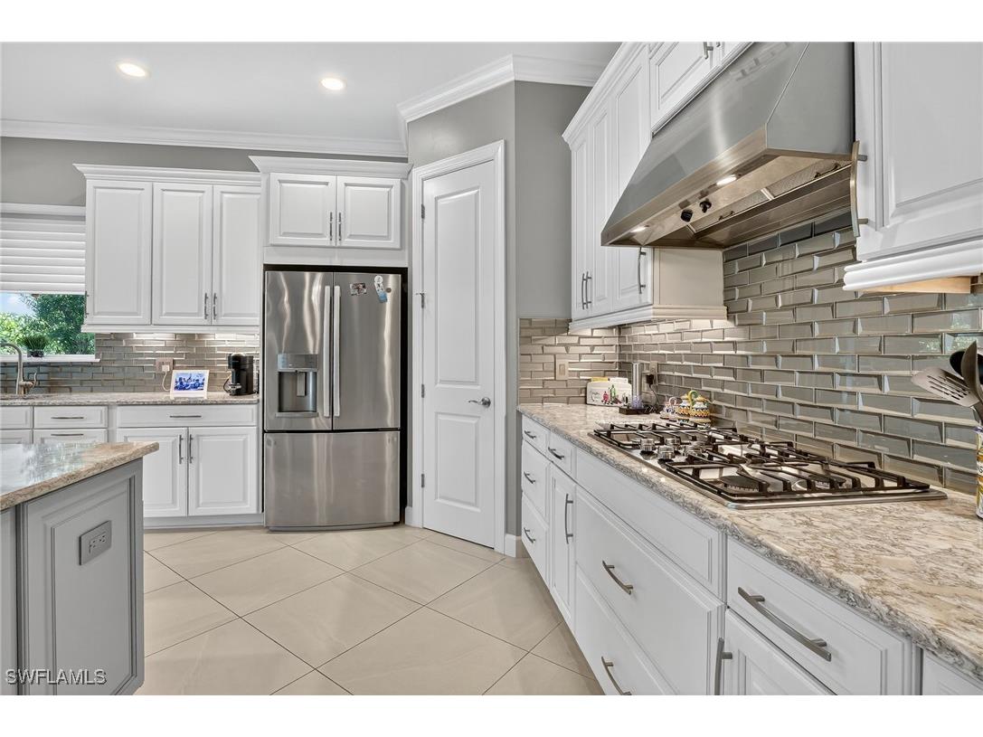 9512 Livorno Court Naples FL 34119 225067215 image10