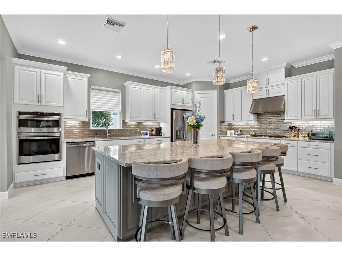 9512 Livorno Court Naples FL 34119 225067215 image7