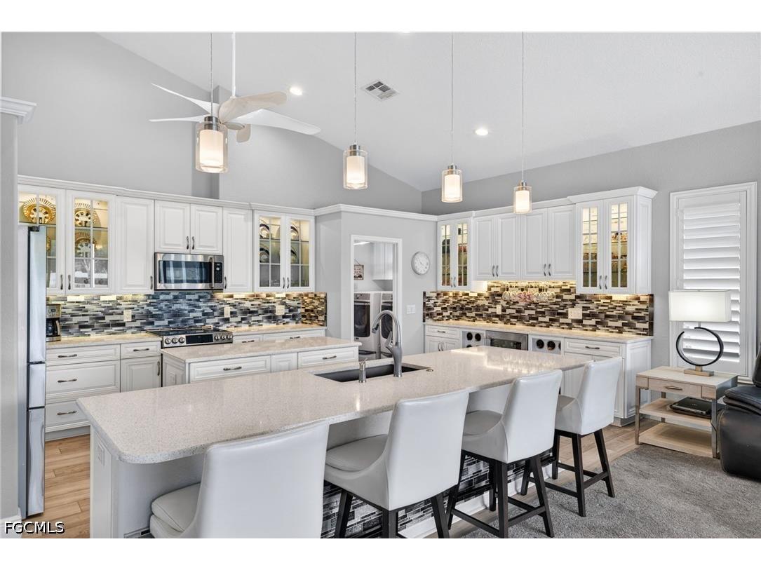 9512 Mariners Cove Lane Fort Myers FL 33919 2026018831 image1