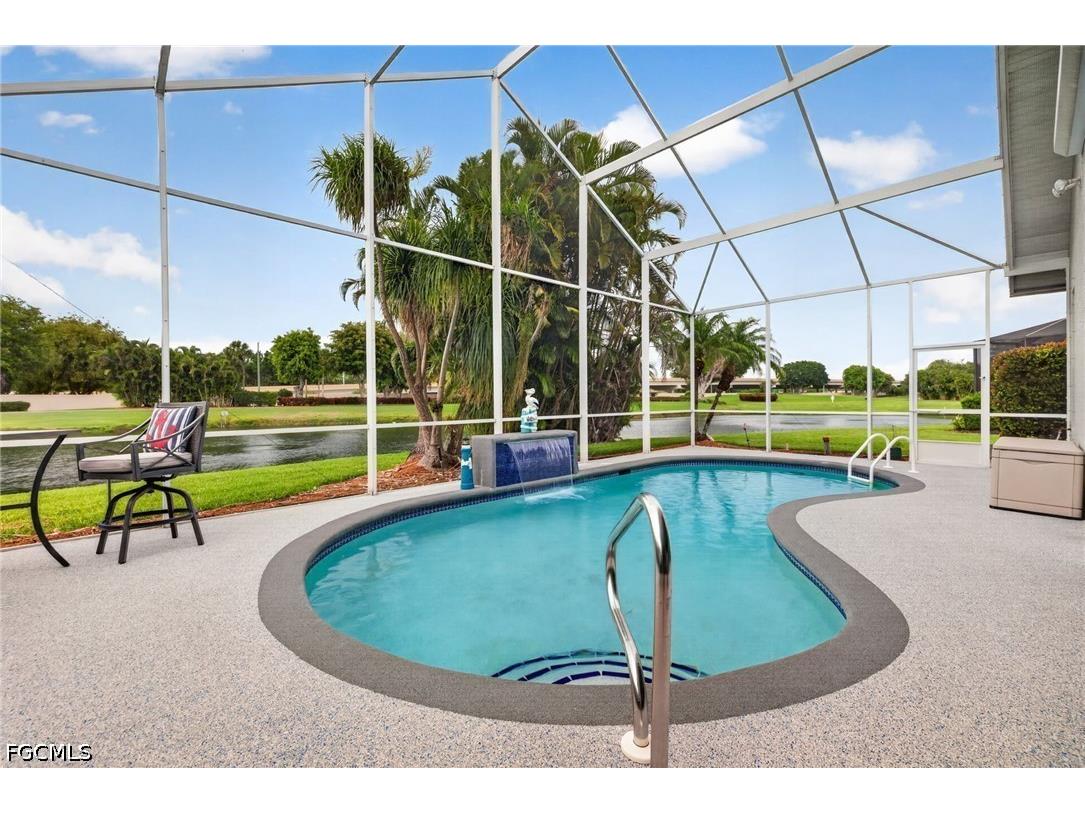 9512 Mariners Cove Lane Fort Myers FL 33919 2026018831 image2