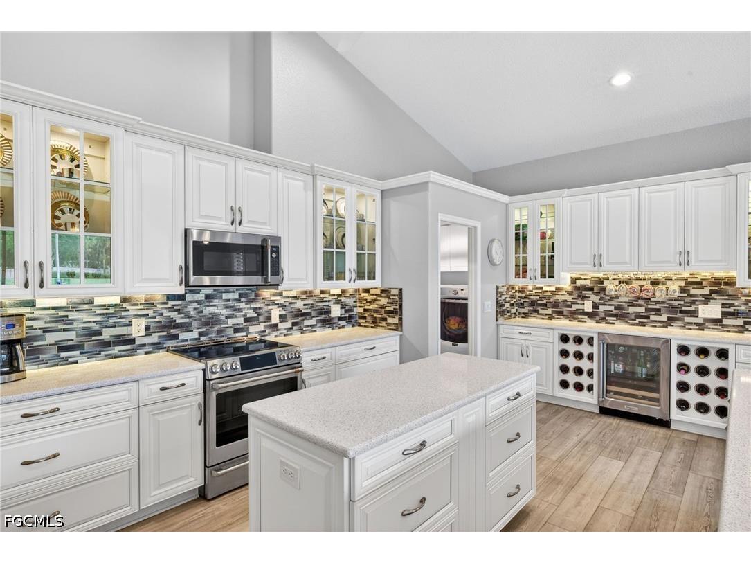 9512 Mariners Cove Lane Fort Myers FL 33919 2026018831 image4