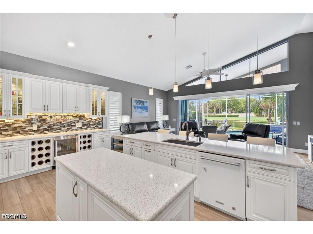 9512 Mariners Cove Lane Fort Myers FL 33919 2026018831 image9