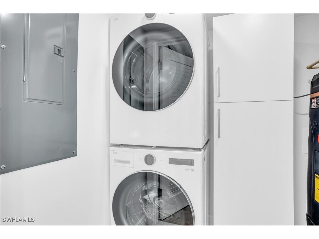 9517 Gulf Shore Drive #202 Naples FL 34108 225047736 image27