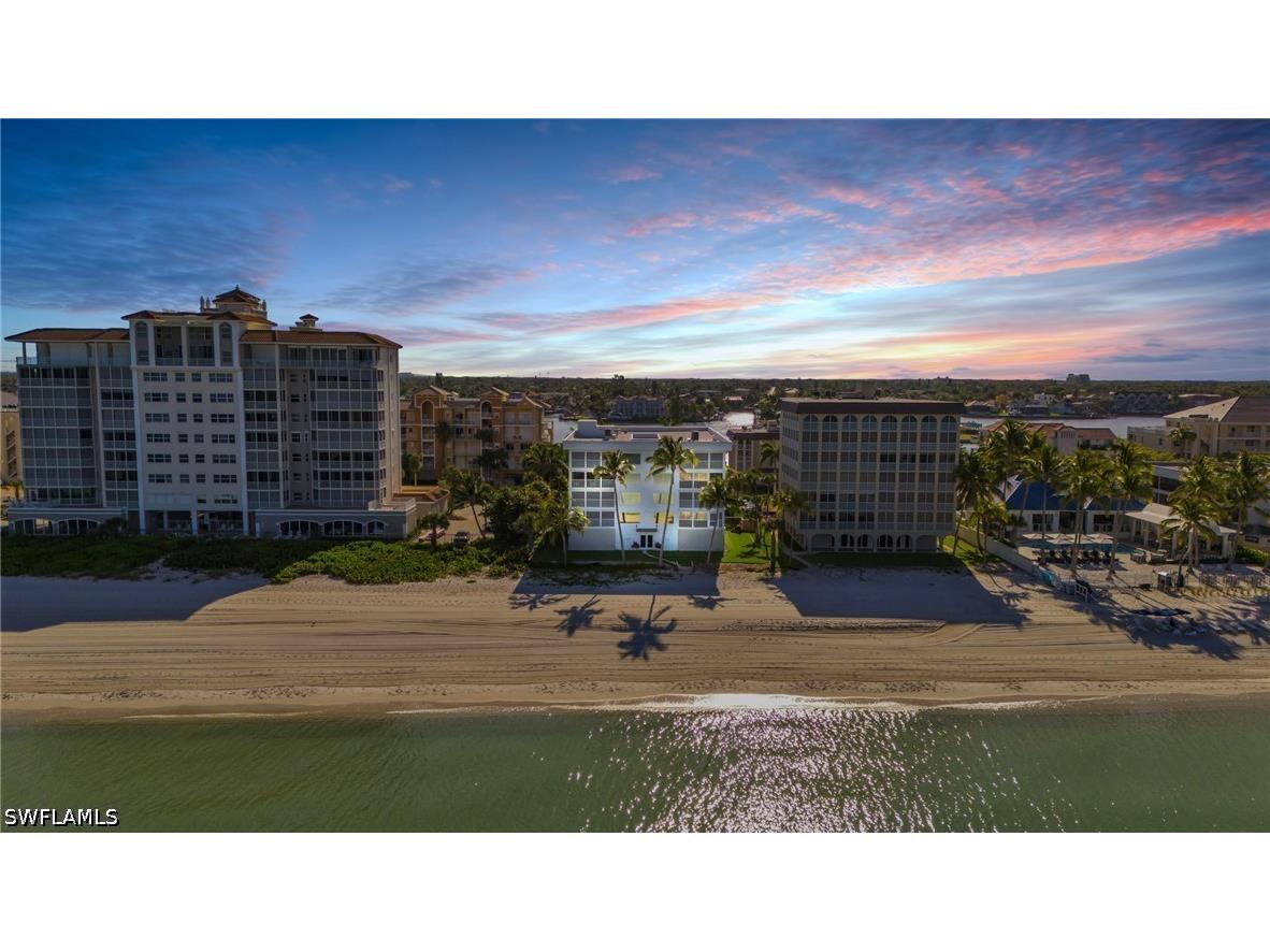 9517 Gulf Shore Drive #202 Naples FL 34108 226015581 image5