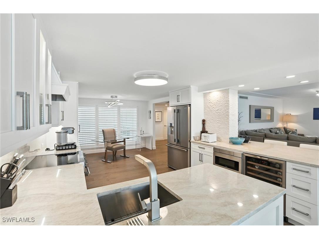 9517 Gulf Shore Drive #401 Naples FL 34108 225047848 image14