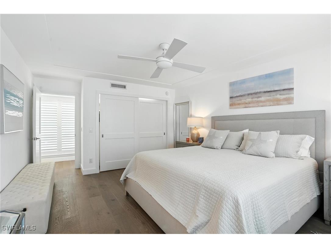 9517 Gulf Shore Drive #401 Naples FL 34108 225047848 image34