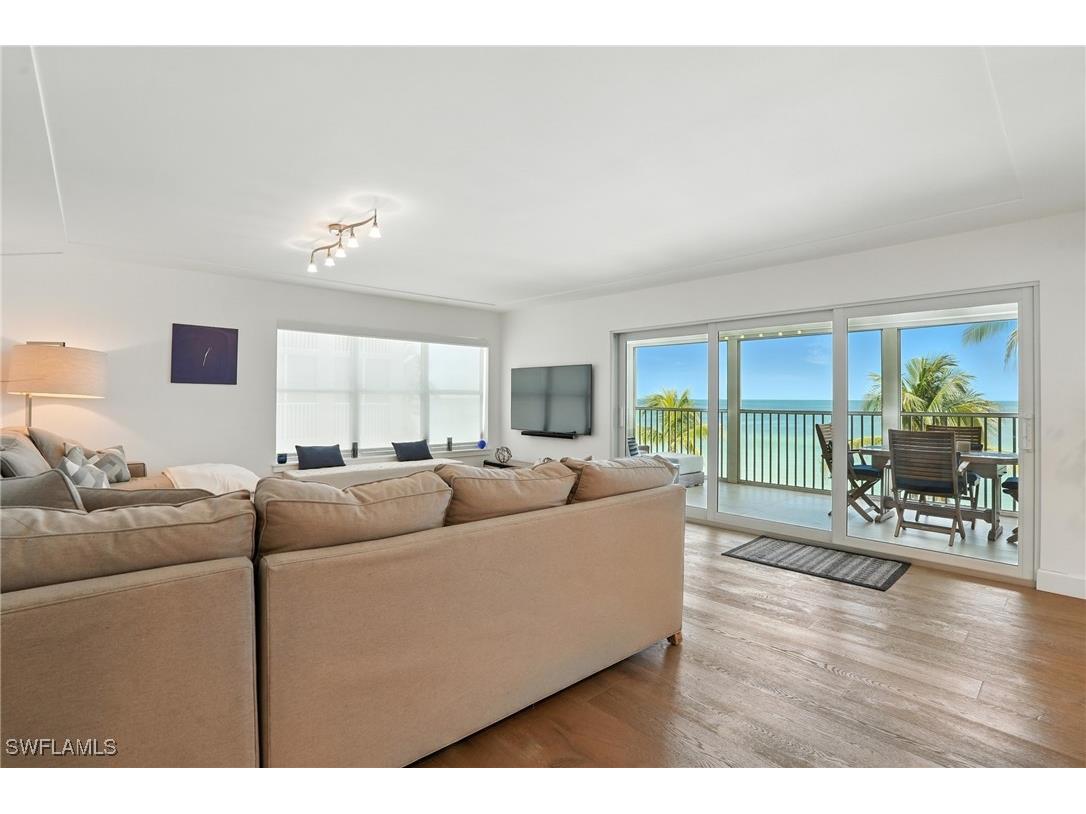 9517 Gulf Shore Drive #401 Naples FL 34108 225047848 image7