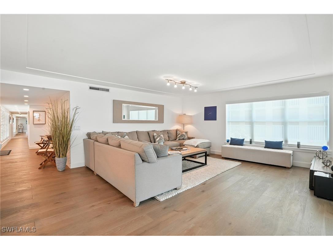 9517 Gulf Shore Drive #401 Naples FL 34108 225047848 image8