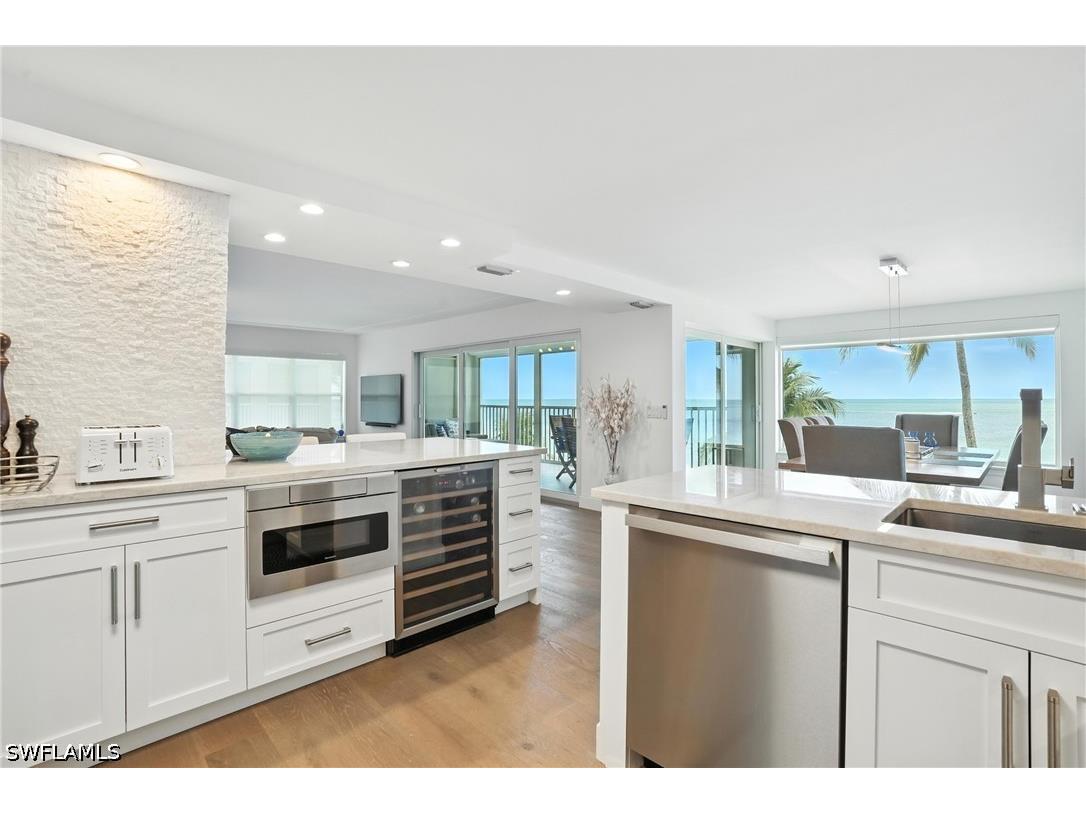 9517 Gulf Shore Drive #401 Naples FL 34108 226015587 image18