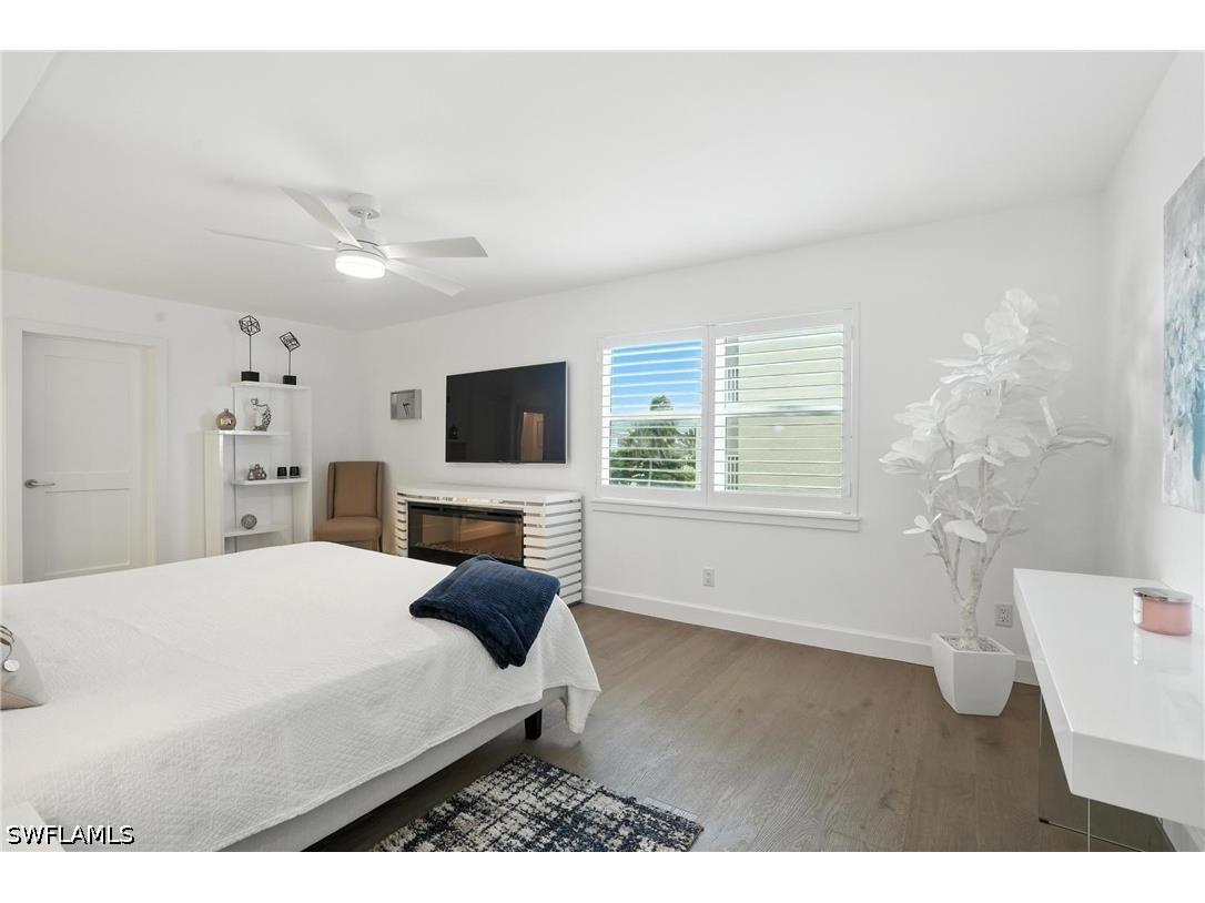 9517 Gulf Shore Drive #401 Naples FL 34108 226015587 image24