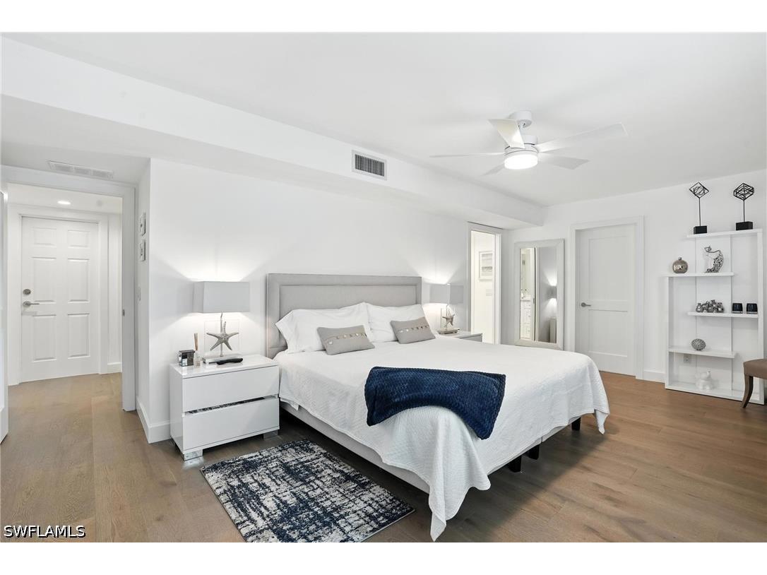 9517 Gulf Shore Drive #401 Naples FL 34108 226015587 image25