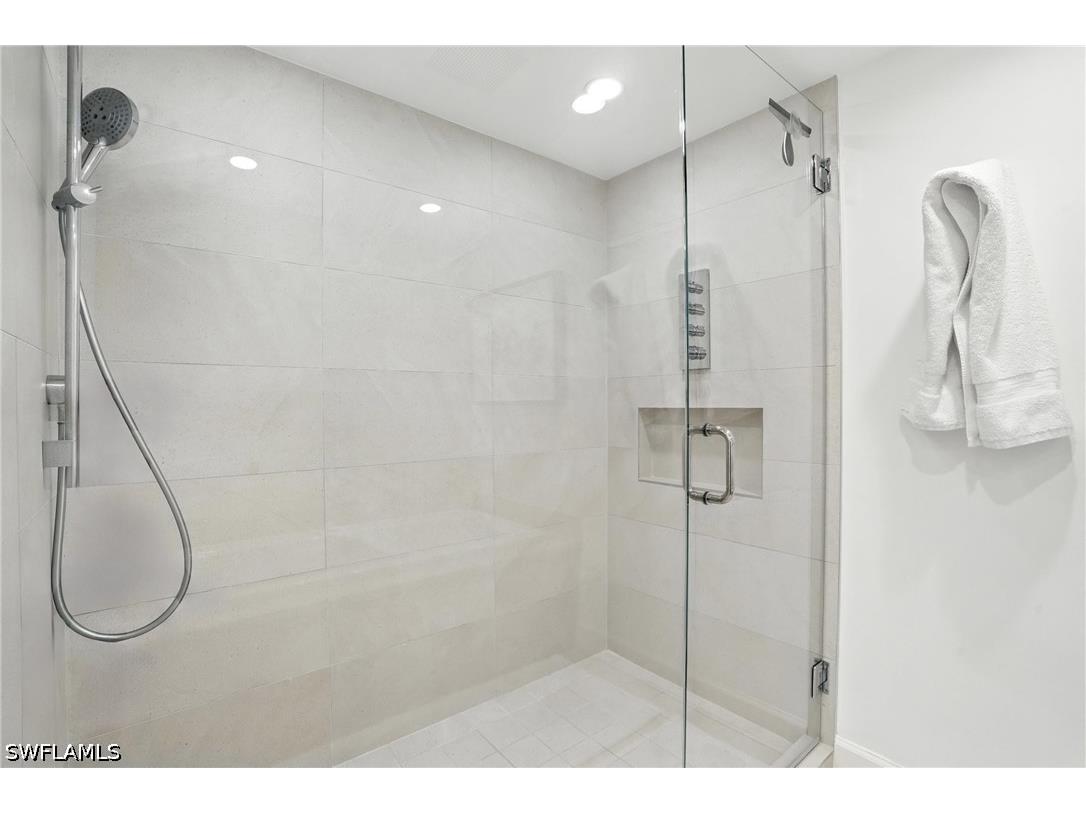 9517 Gulf Shore Drive #401 Naples FL 34108 226015587 image37