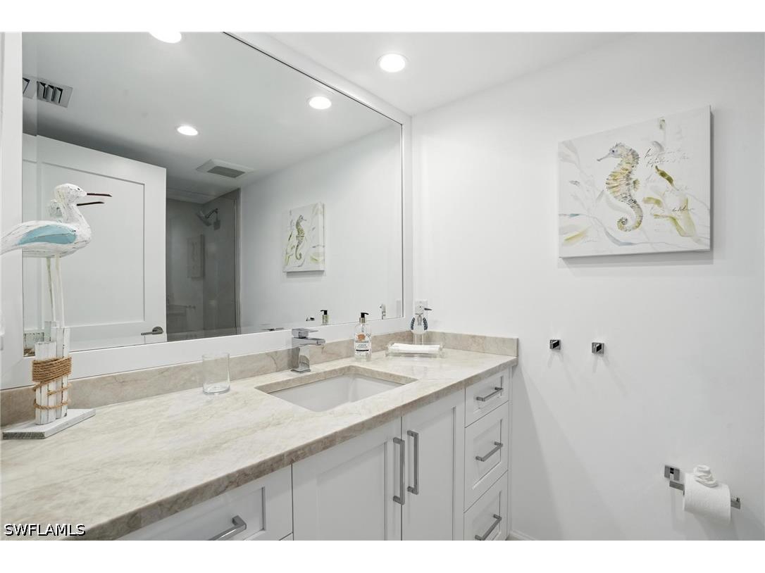 9517 Gulf Shore Drive #401 Naples FL 34108 226015587 image39