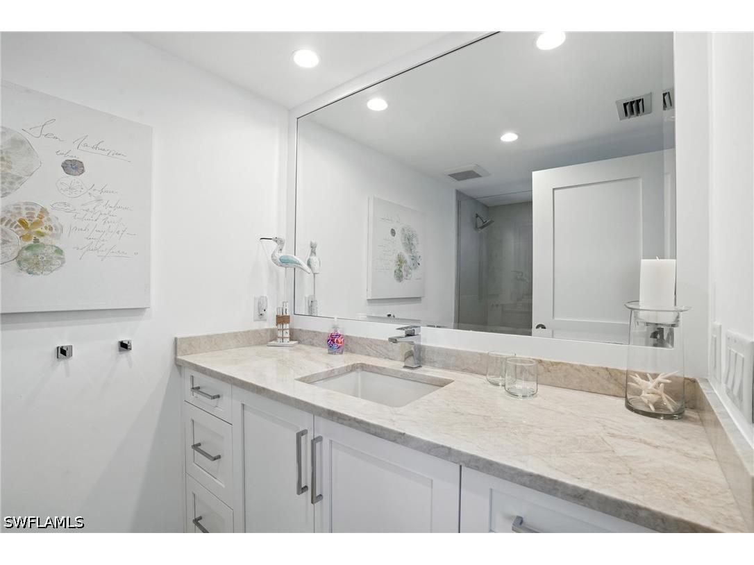 9517 Gulf Shore Drive #401 Naples FL 34108 226015587 image41