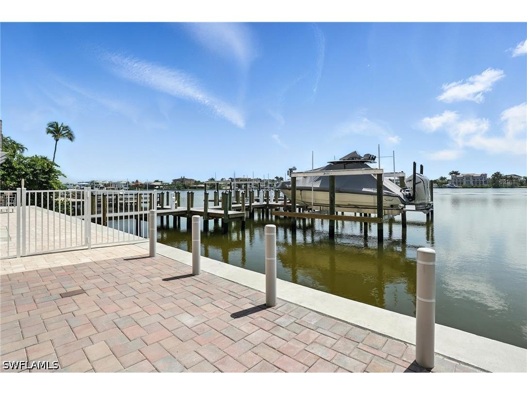 9517 Gulf Shore Drive #401 Naples FL 34108 226015587 image45