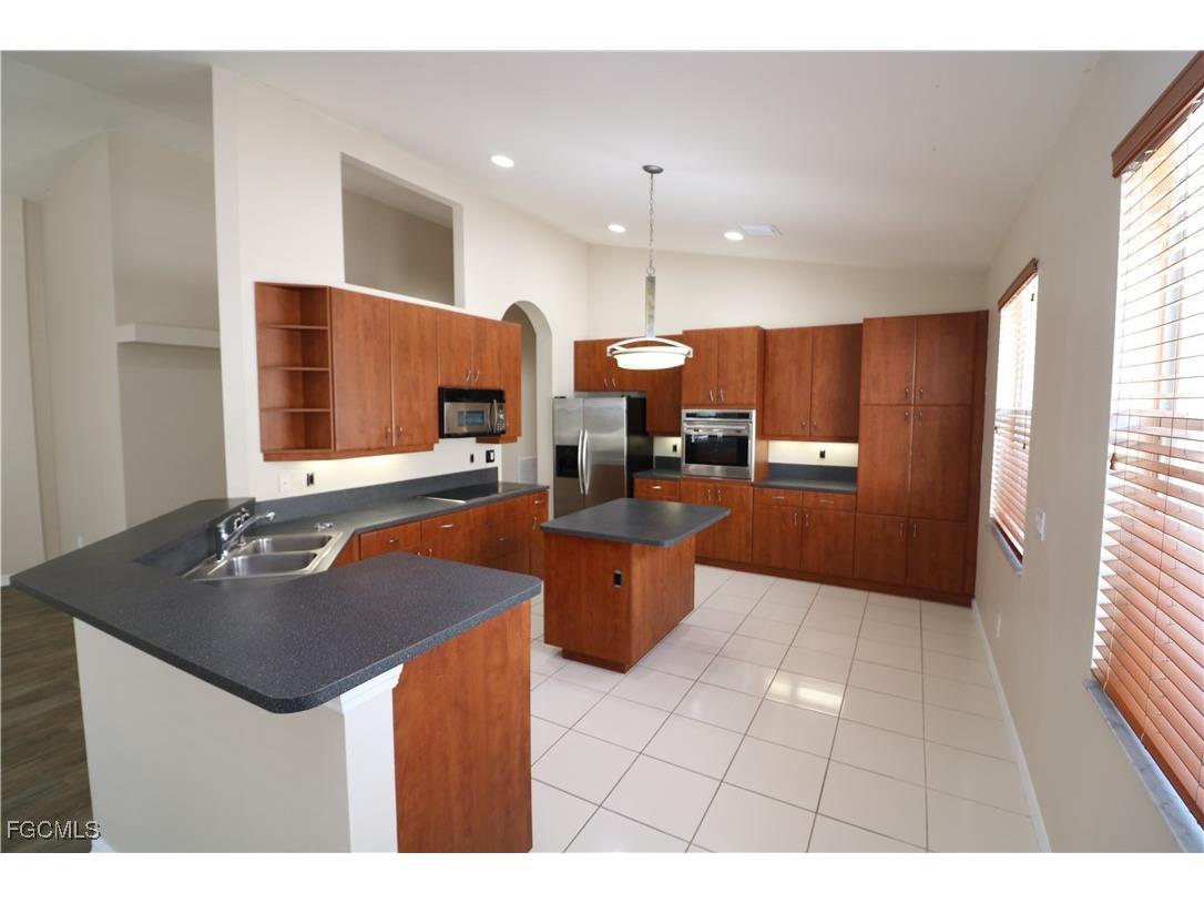 9519 Lismore Lane Estero FL 33928 2025009068 image7