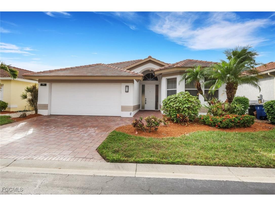 9519 Mariners Cove Lane S Fort Myers FL 33919 2025019190 image1