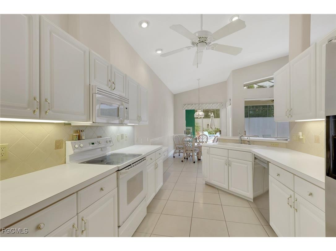 9519 Mariners Cove Lane S Fort Myers FL 33919 2025019190 image14