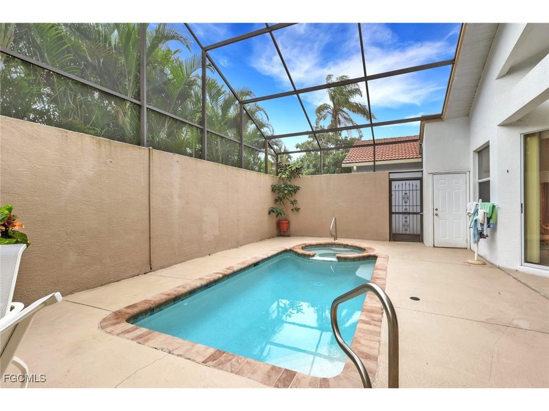 9519 Mariners Cove Lane S Fort Myers FL 33919 2025019190 image31