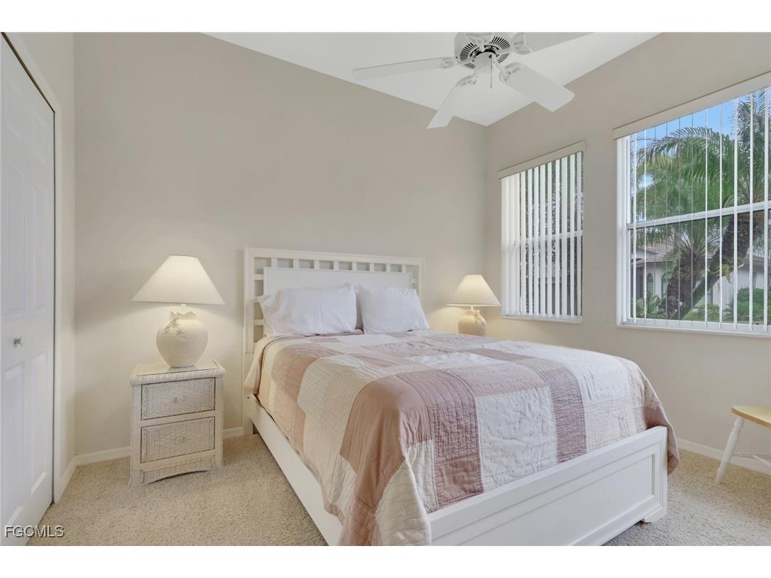 9519 Mariners Cove Lane S Fort Myers FL 33919 2025019190 image8