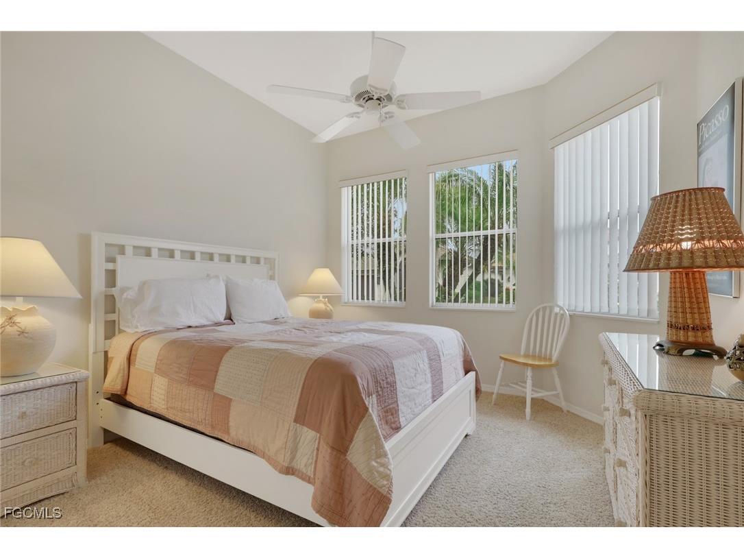 9519 Mariners Cove Lane S Fort Myers FL 33919 2025019190 image9