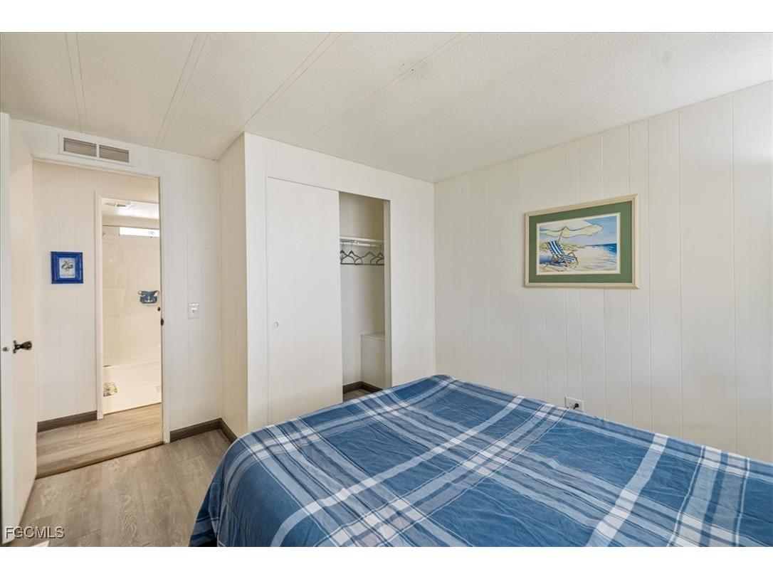 952 Days Lane North Fort Myers FL 33917 2025022430 image11