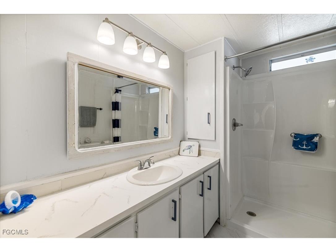 952 Days Lane North Fort Myers FL 33917 2025022430 image18