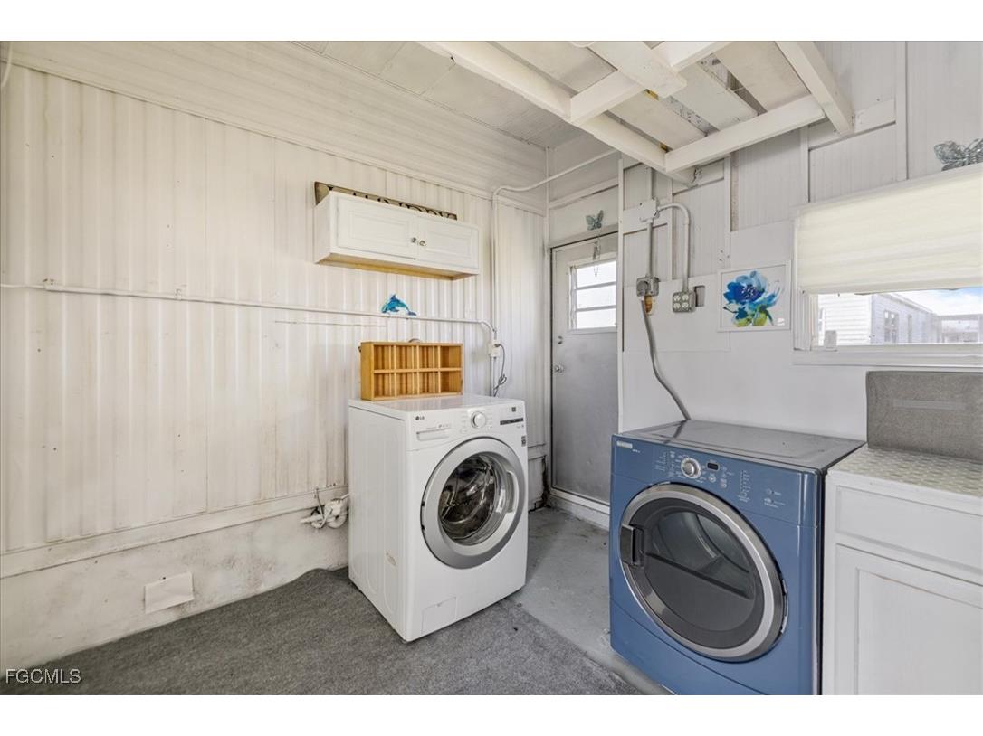 952 Days Lane North Fort Myers FL 33917 2025022430 image23