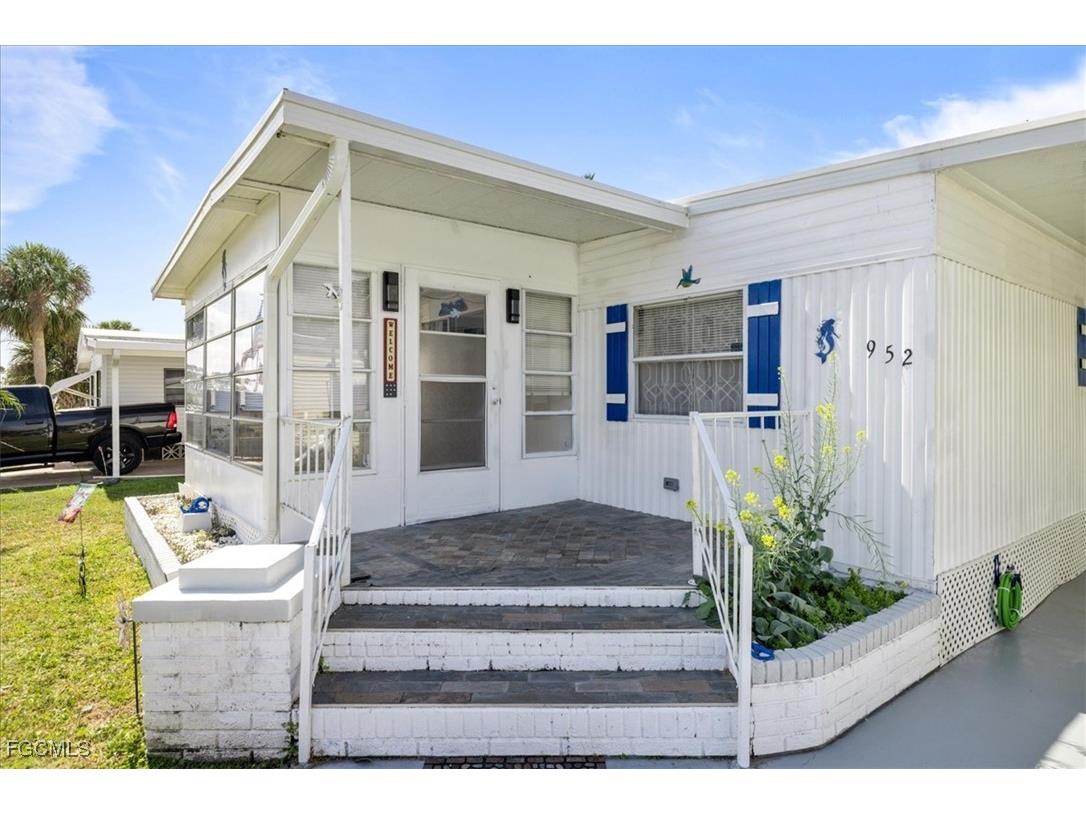 952 Days Lane North Fort Myers FL 33917 2025022430 image25