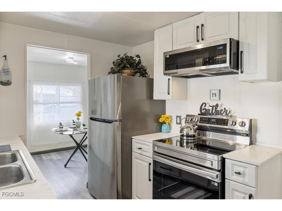 952 Days Lane North Fort Myers FL 33917 2025022430 image4