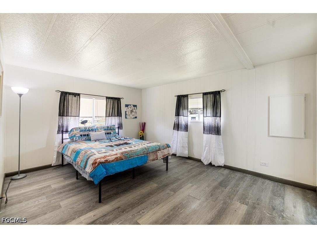 952 Days Lane North Fort Myers FL 33917 2026024970 image11