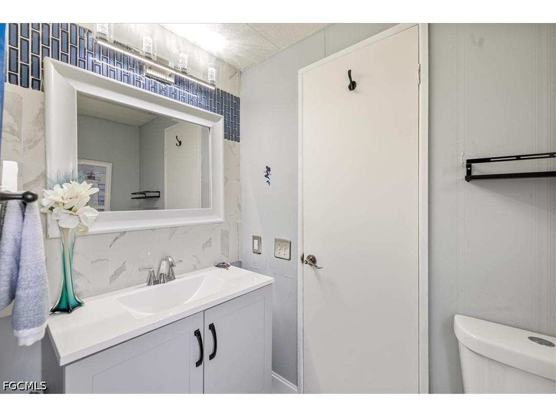 952 Days Lane North Fort Myers FL 33917 2026024970 image15