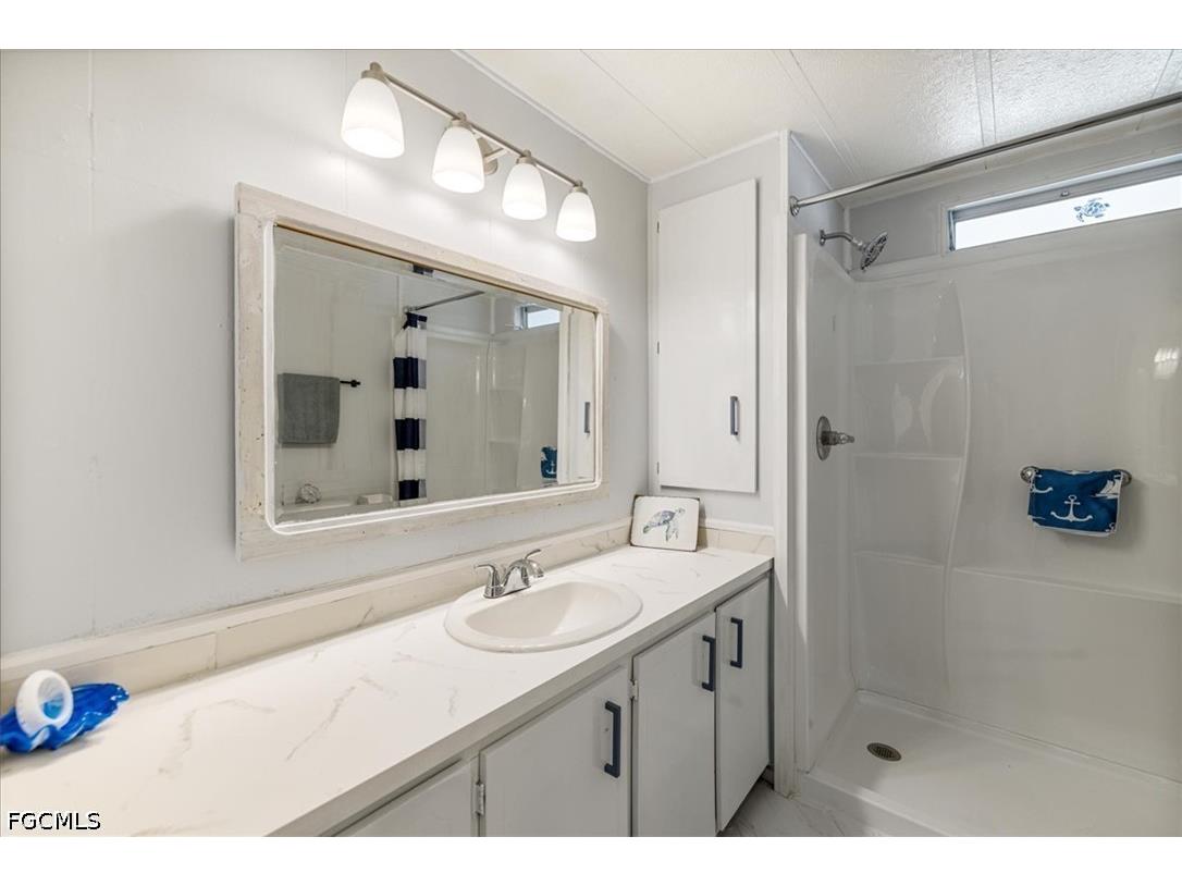 952 Days Lane North Fort Myers FL 33917 2026024970 image17