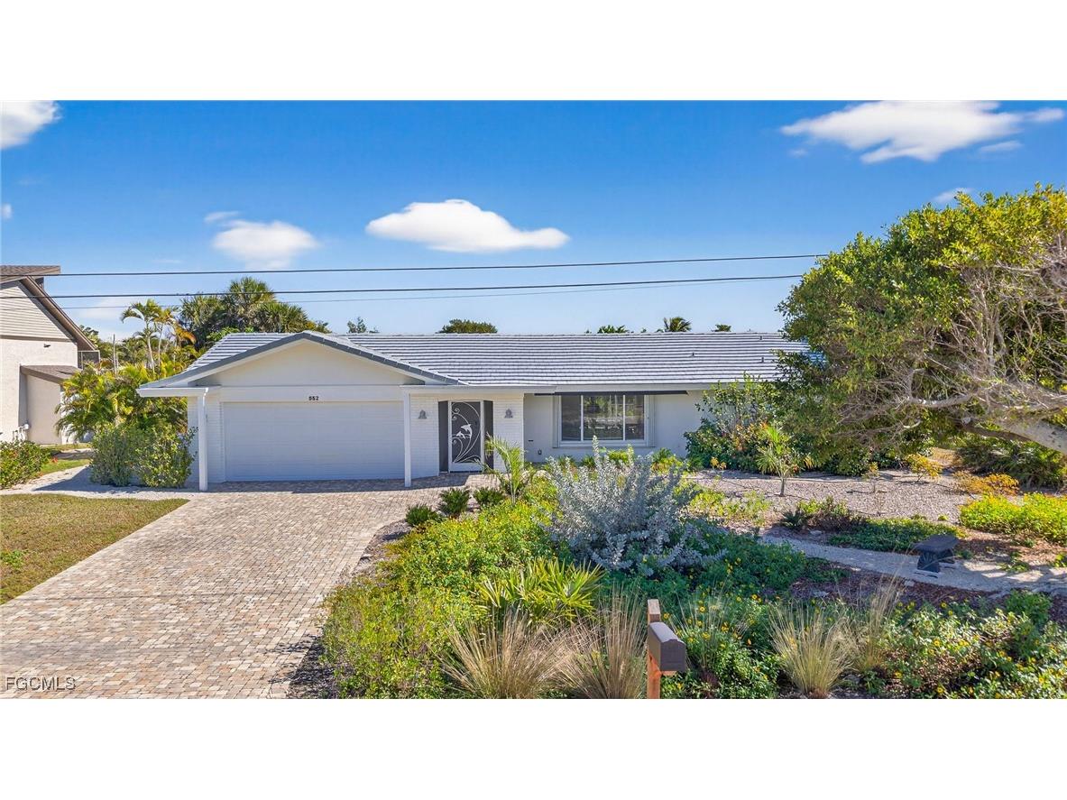 952 Kings Crown Drive Sanibel FL 33957 2026004217 image1