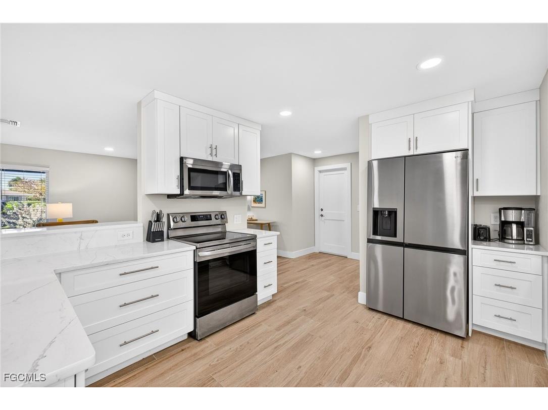 952 Kings Crown Drive Sanibel FL 33957 2026004217 image10