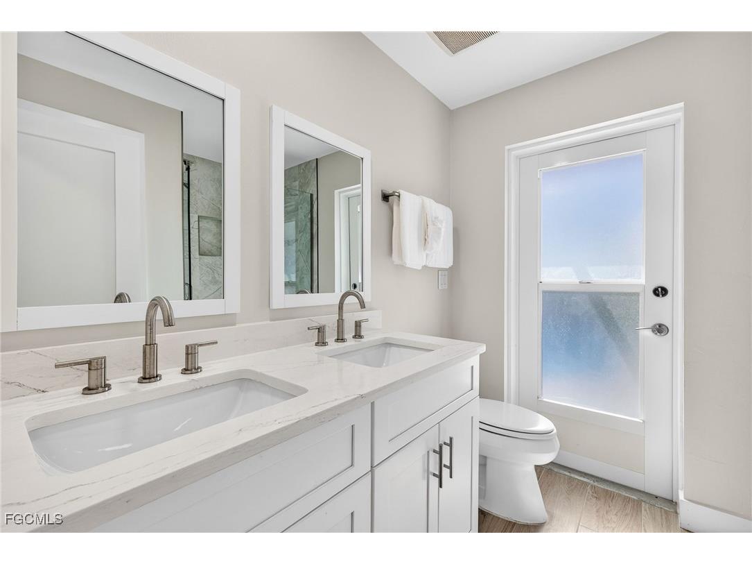 952 Kings Crown Drive Sanibel FL 33957 2026004217 image26