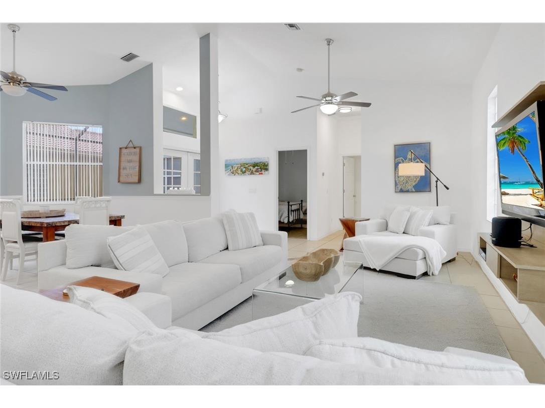 9521 Mariners Cove Lane Fort Myers FL 33919 225062049 image1