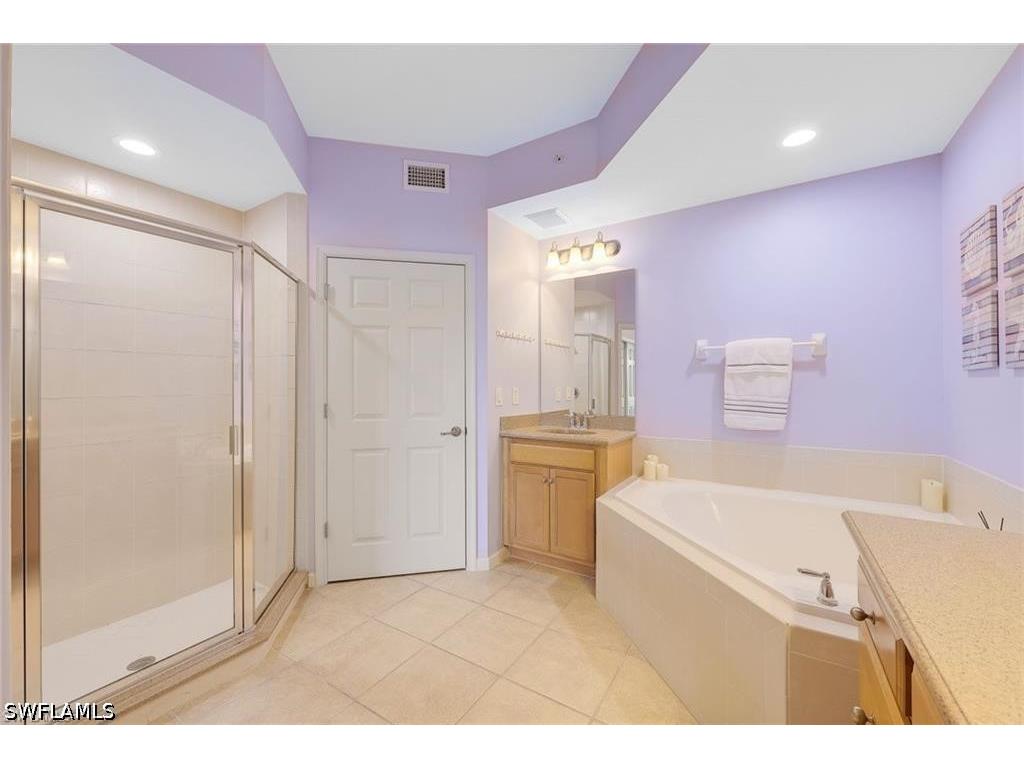 9525 Ironstone Terrace #102 Naples FL 34120 226018534 image15