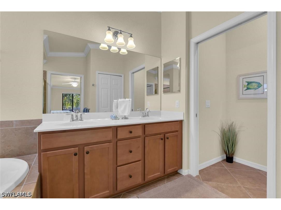 9528 Avellino Way #2526 Naples FL 34113 226015330 image19