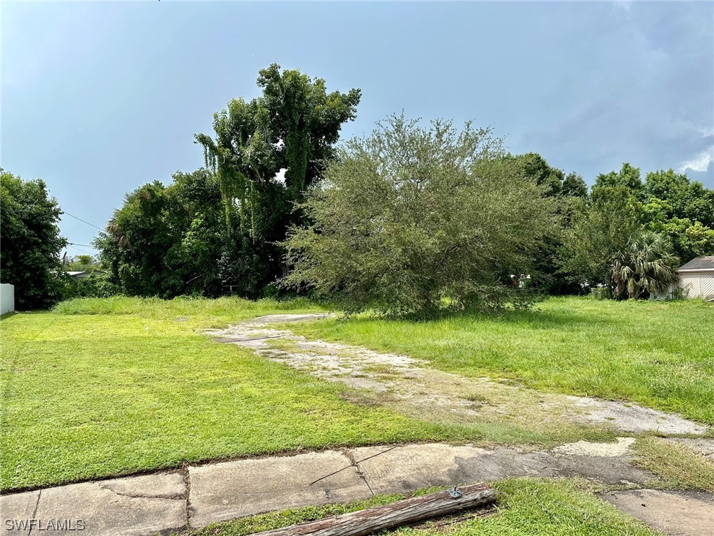 953 Lakeview Drive North Fort Myers FL 33903 223065873 image1