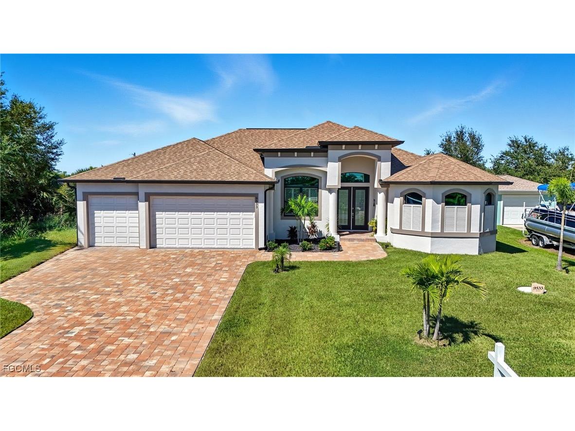 9533 Arnaz Circle Port Charlotte FL 33981 2025013202 image3