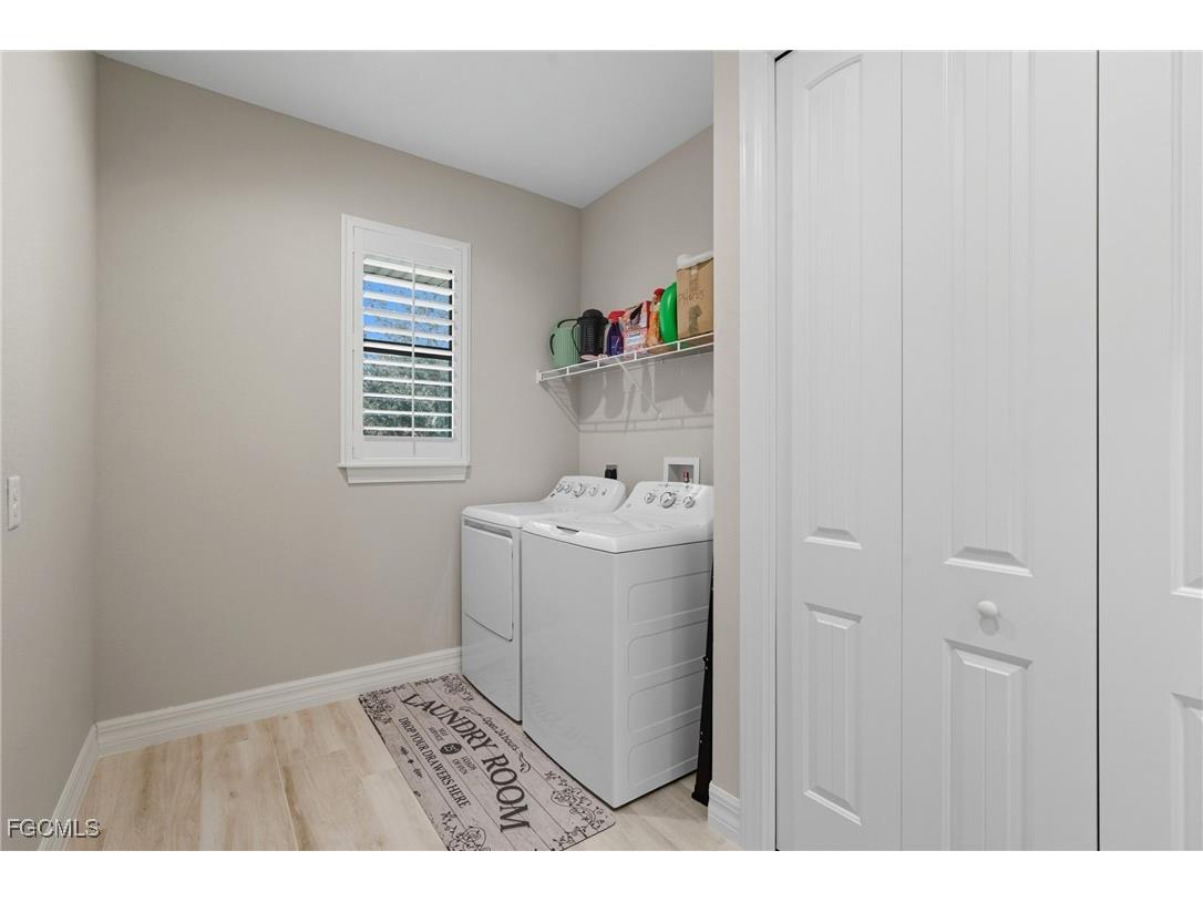 9533 Arnaz Circle Port Charlotte FL 33981 2025013202 image40